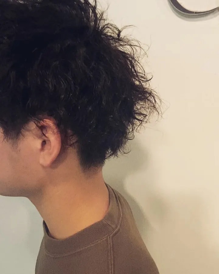 フェード・メンズパーマのヘアスタイル
