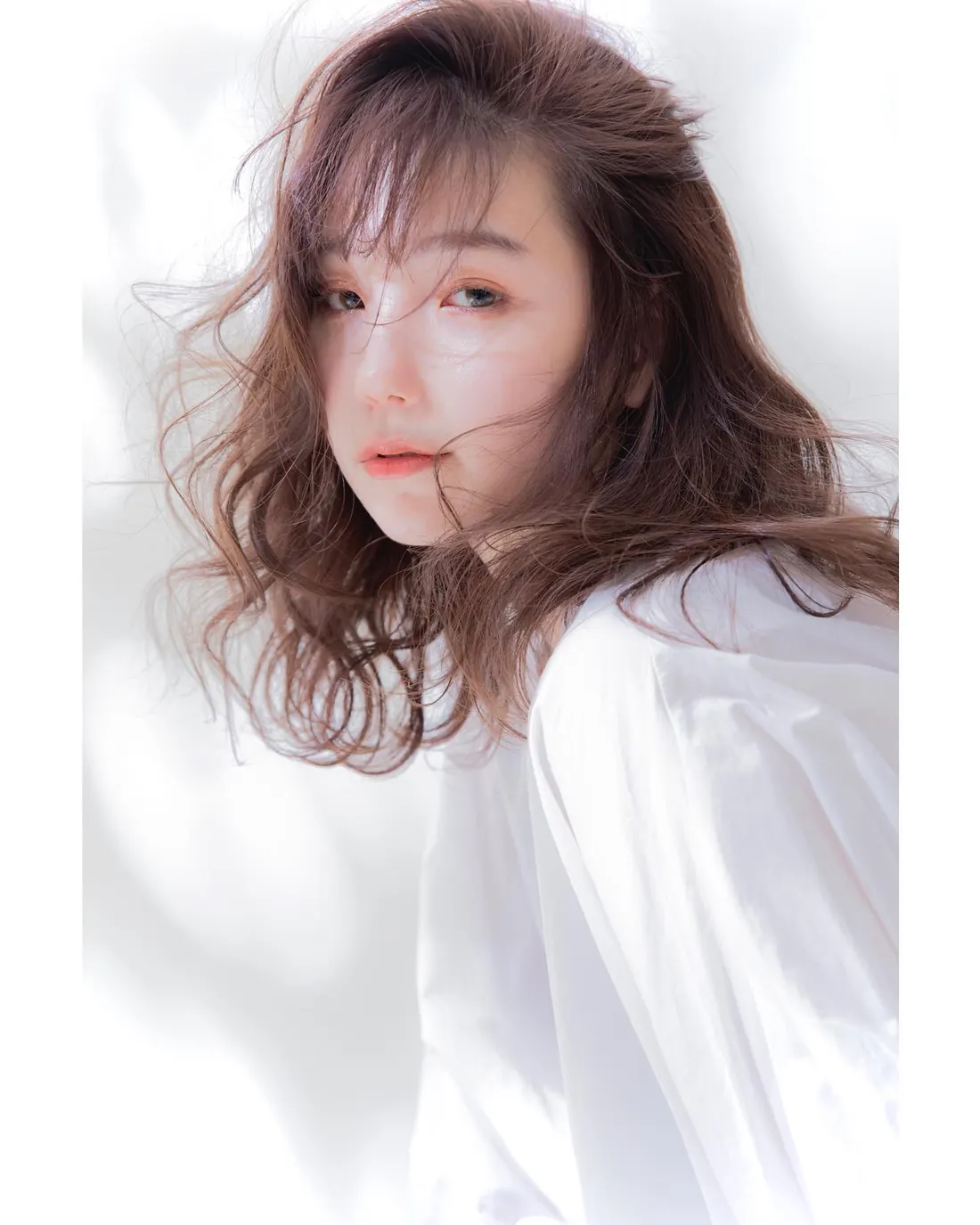 ミディアムのヘアスタイル